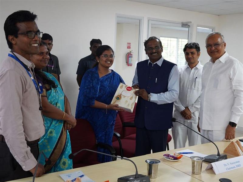 Chairman of ISRO visits SSSRIF
